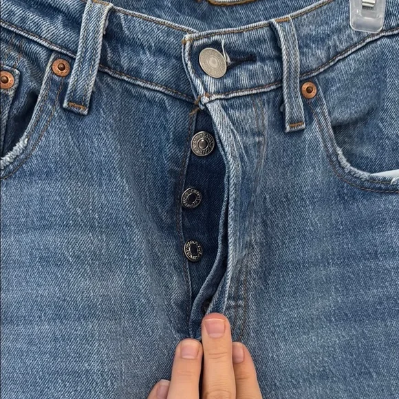 Levi’s 501 Straight Leg Jeans - Picture 4 of 8